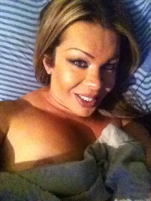 MEGAN TRANS GORDITA CON CURVAS CON UN GRAN CARAMELO PARA TI