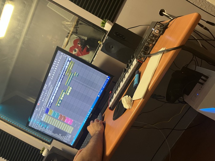 30€! Joven de 19 años