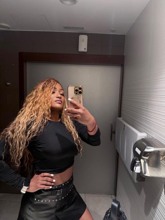 SENSUAL ARDIENTE COMPLACIENTE BUENA AMANTE