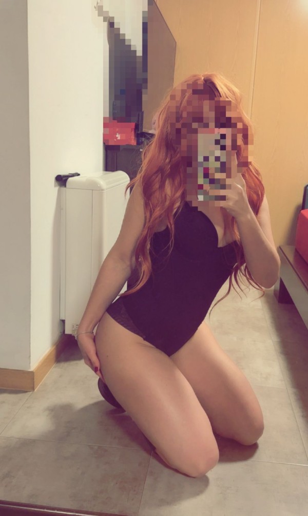 Alocada,Tengo la fantasía para cumplirte Latina primera vez en tu ciudad