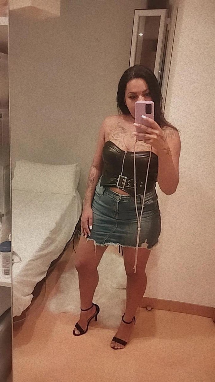LINA BRASILEÑA LA MÁS TOP DE LA CIUDAD