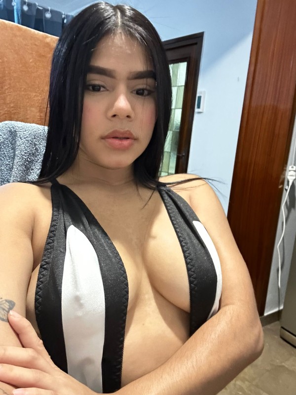 LINDA JOVENCITA SOFÍA. 643197776