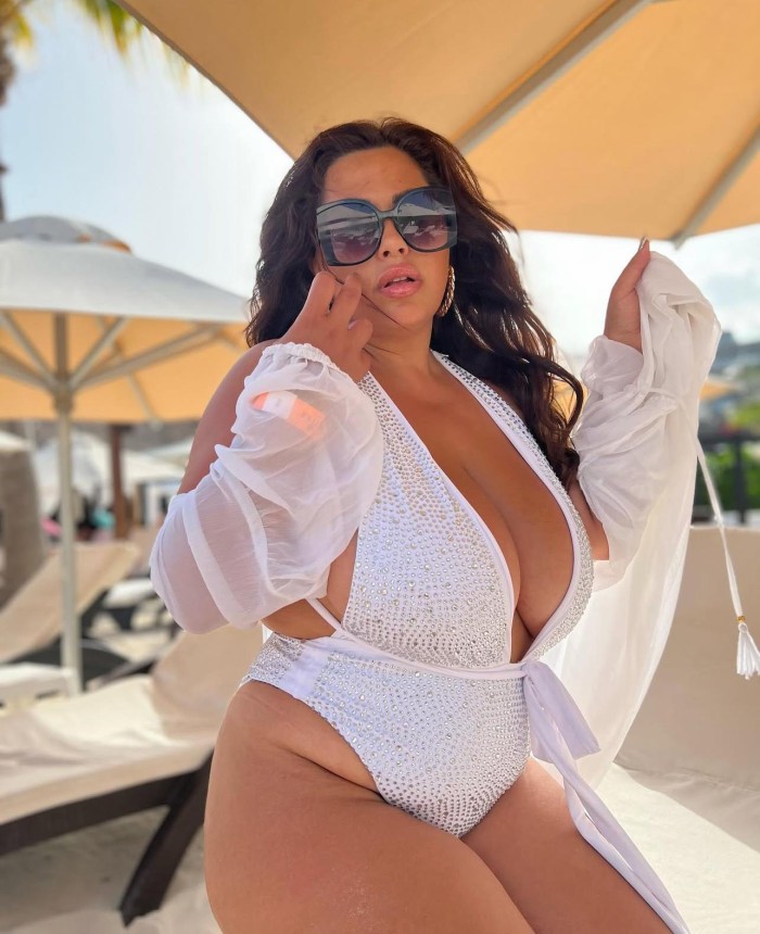 EN CUENCA FIESTERA,IMPLICADA,CARIÑOSA MASAJISTA