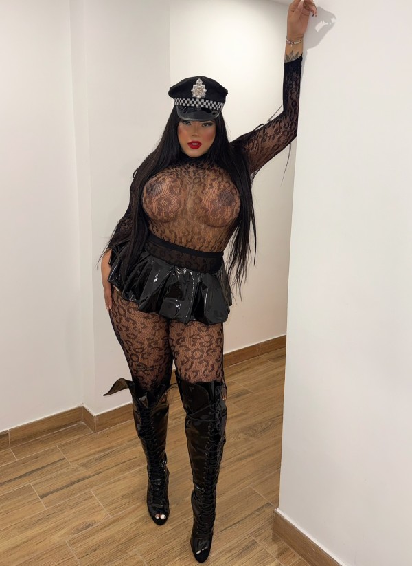 POLLONA Y SÚPER LECHERA EXPERTA EN PRINCIPIANTES Y EDUACADA