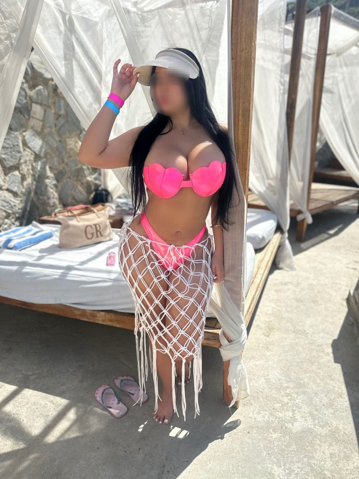 BELLEZON VENEZOLANA SOLO SALIDAS