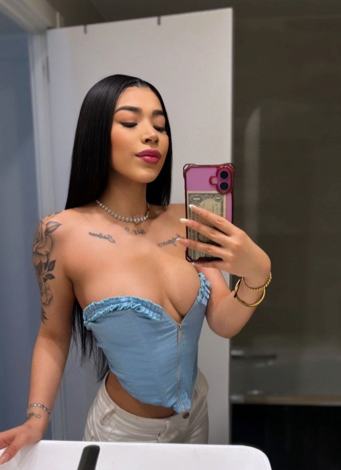 NUEVA Jovencita de LUJO con muchas ganas de FOLLAR