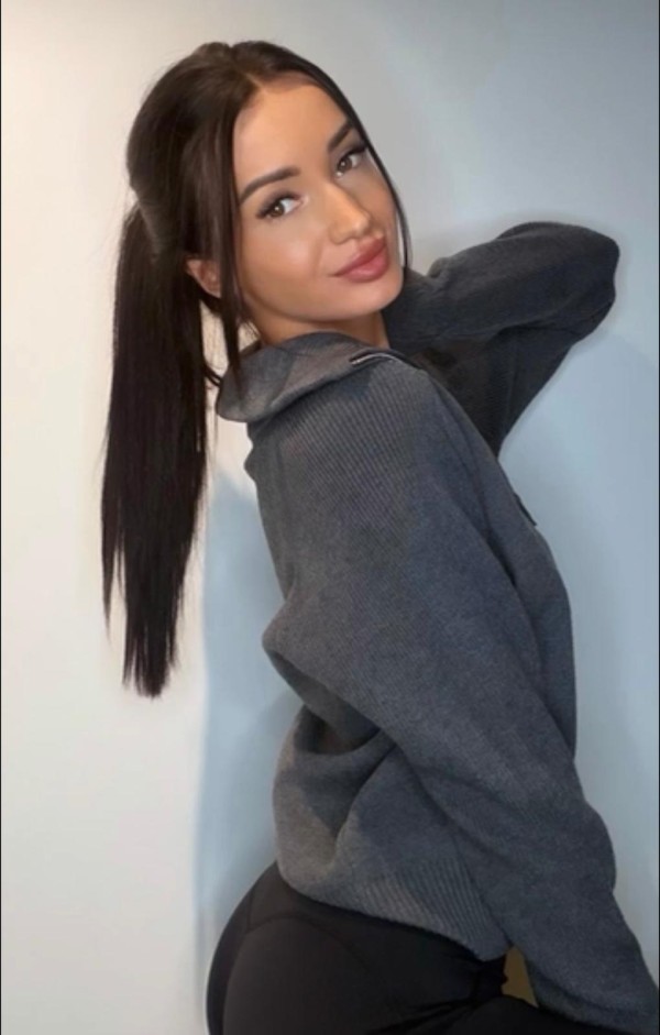 Chica  joven dosponible 24 horas