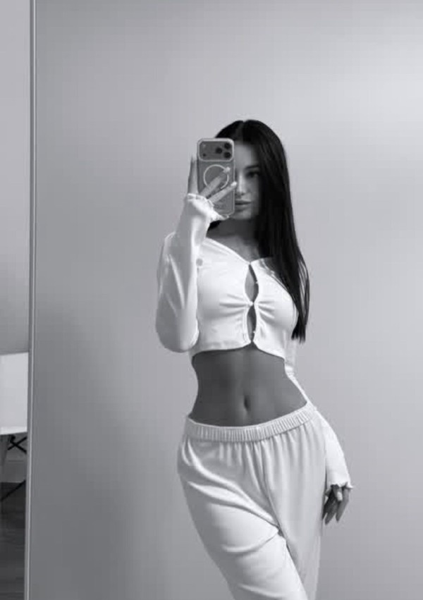 Chica  joven dosponible 24 horas