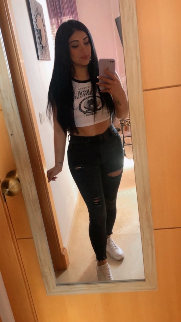 Sofía · Sensualidad con clase, disponible