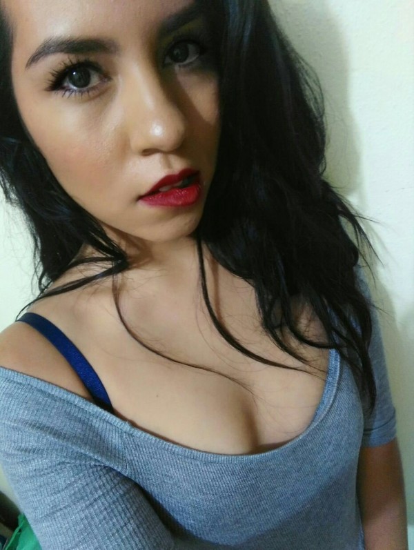 LA REINA DE LA FIESTA NOVEDAD EVA