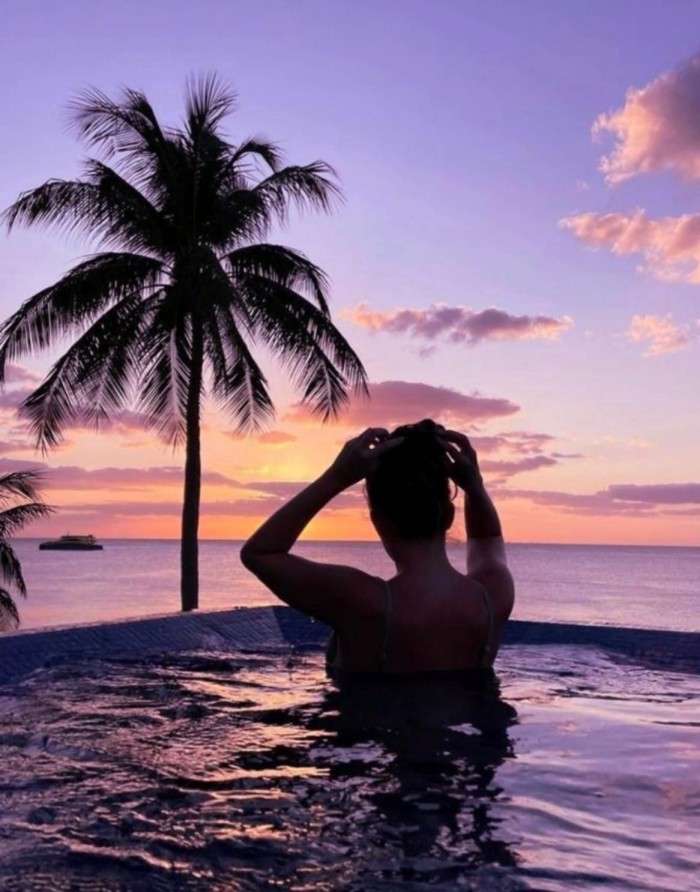 Joven, Sensual, entregada y complaciente