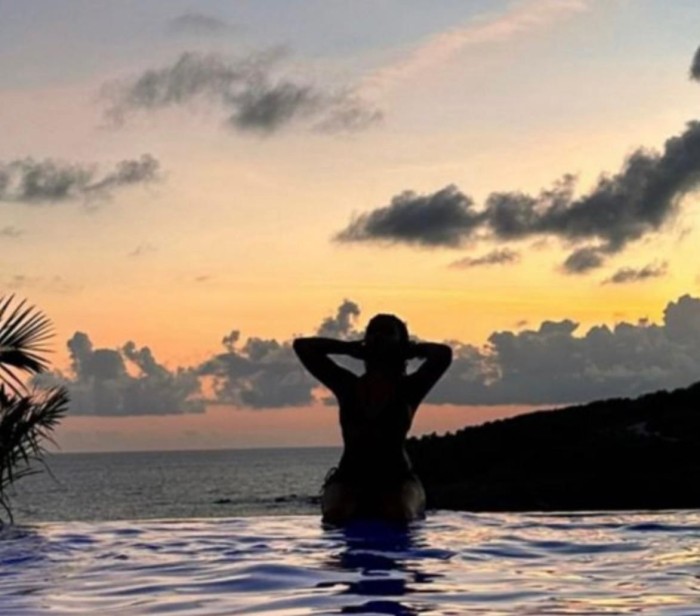 Joven, Sensual, entregada y complaciente