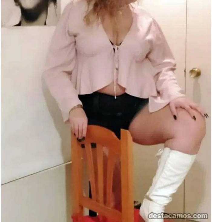 Mirada intensa, presencia que enciende