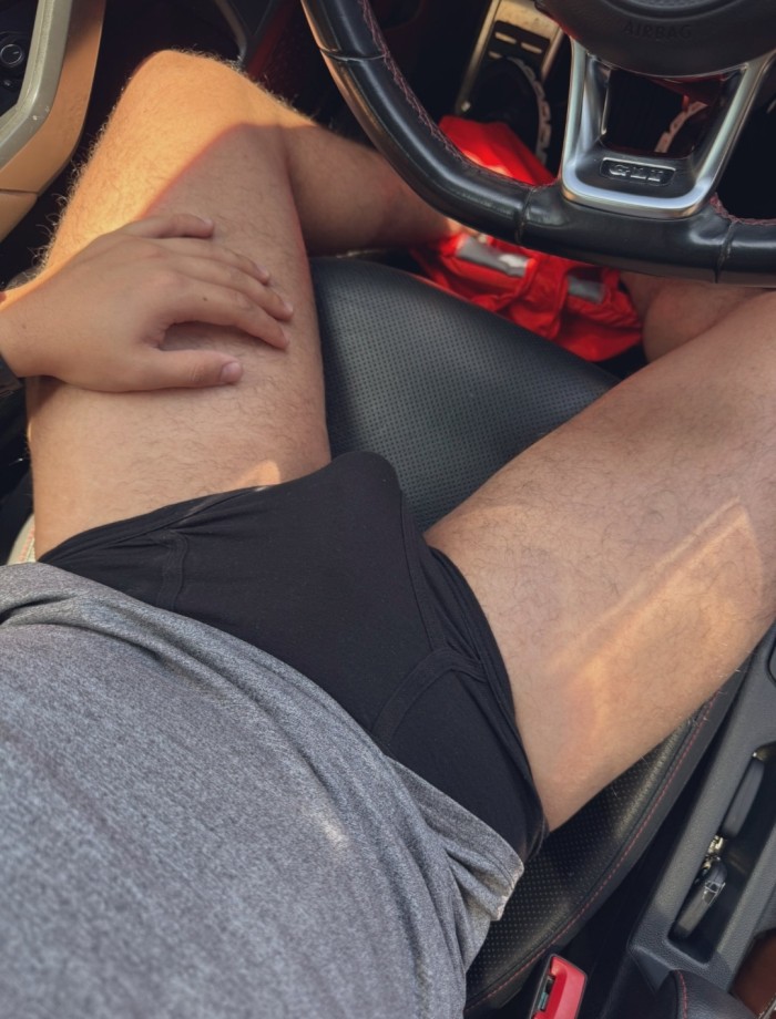 Morbo en el coche chico 22 años plaza Elíptica