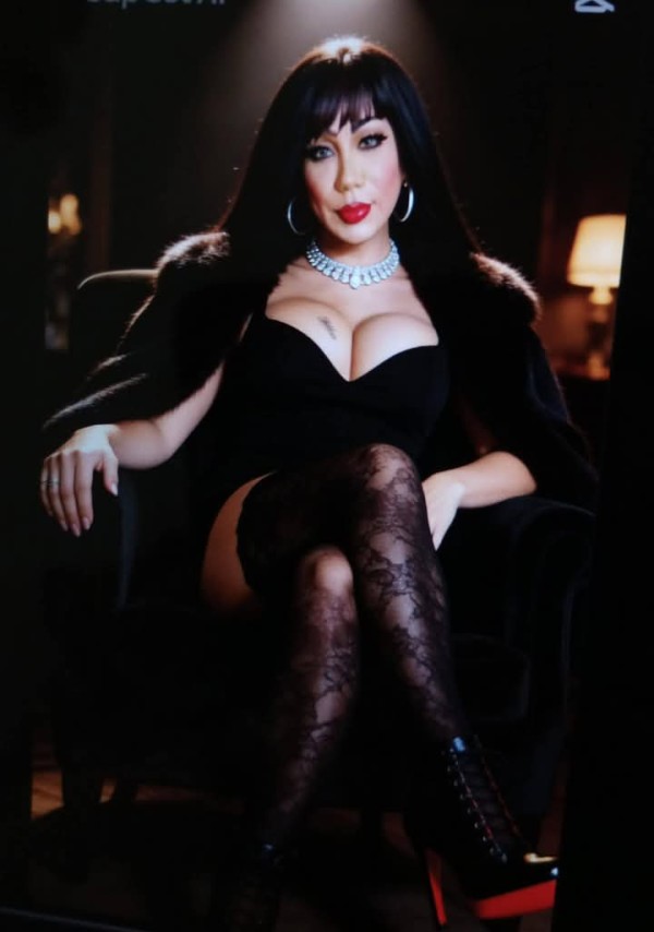 AMA DOMINANTE EXPERTA CAÑERA POLLONA.FIESTERA