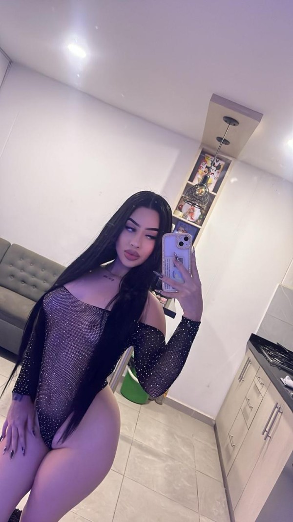 BELLA LATINA FOGOSA UNICA TU DIOSA AMA CACHONDA FIESTERA UNICA NOVEDAD
