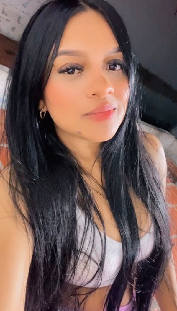 DAYANA MULATA , LATINA RECIEN LLEGADA FETICHERA.