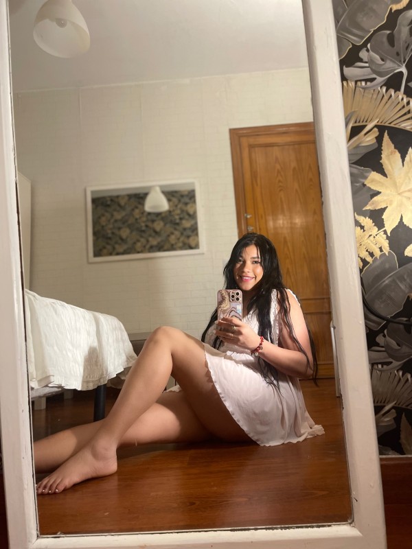 Soy experta chuparla me apasionada mi trabajo soy fiestera