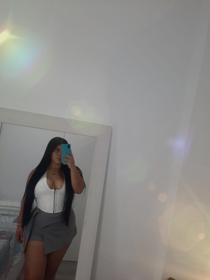 tu sexy y dominante chica…