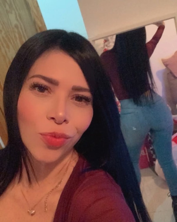 DULCE Y CARIÑOSA , COLOMBINA SIN FILTROS