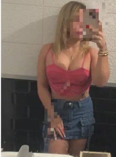 CARMEN TU MASAJISTA TITULADA EN DAR MASAJES