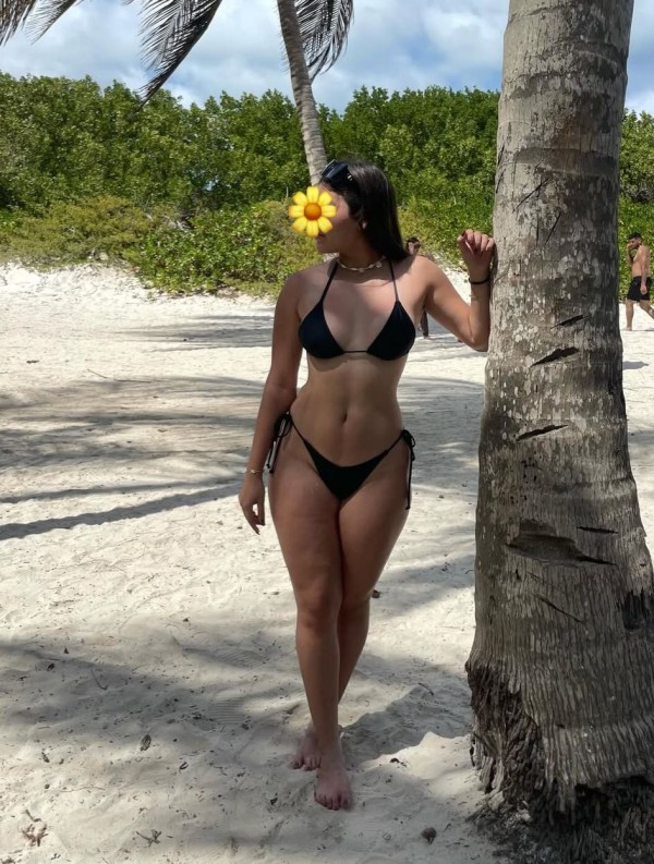 Apasionada y risueña jovencita en beasain