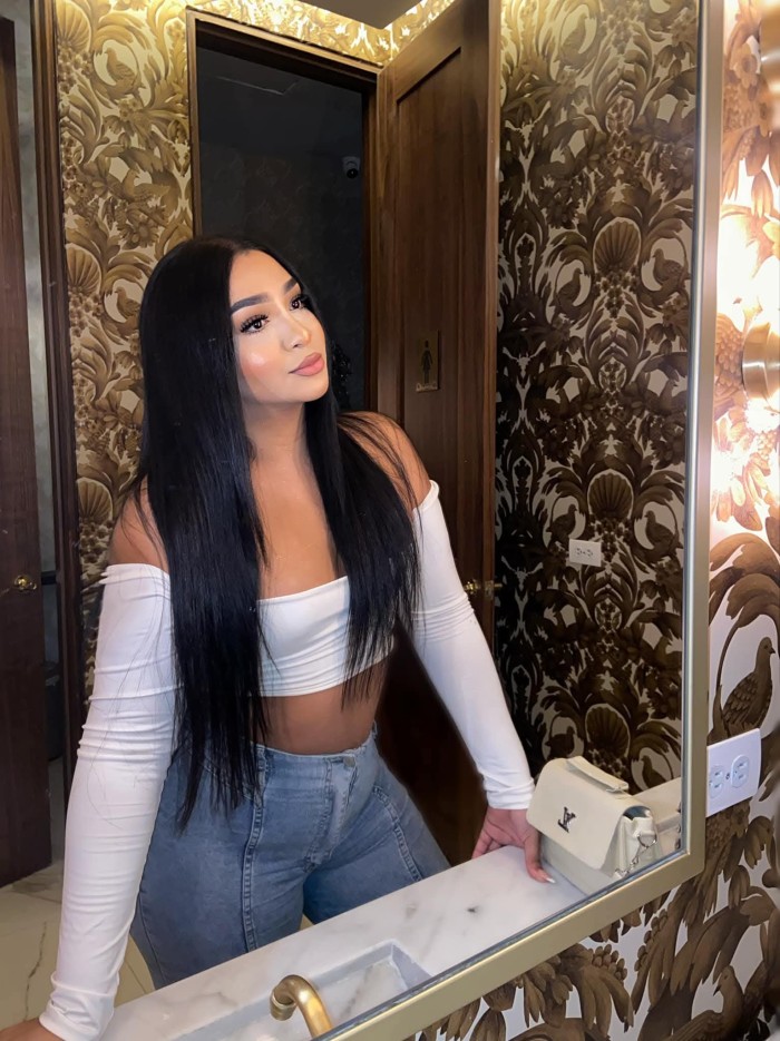 Noveda. Recién yegada mis amores