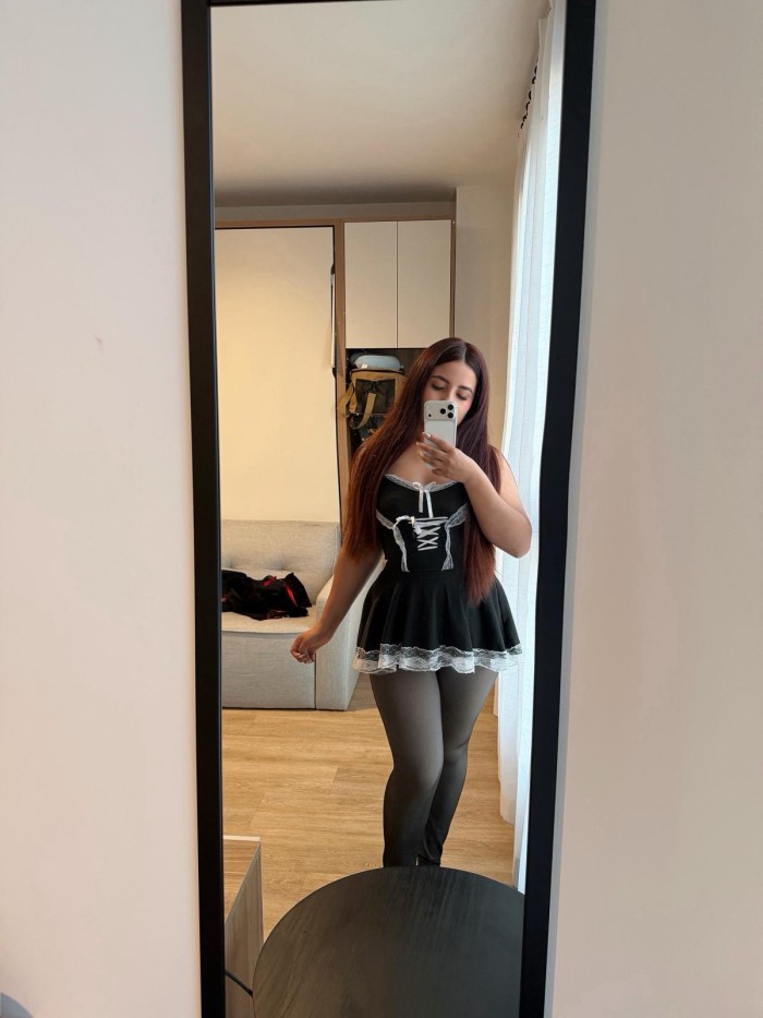 TU NIÑATA CACHONDA DISPONIBLE 24H