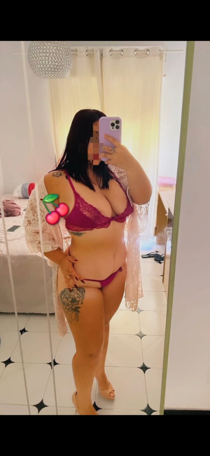 JOVENCITA LINDÍSIMA COLOMBIANA 22 AÑITOS NOVEDAD