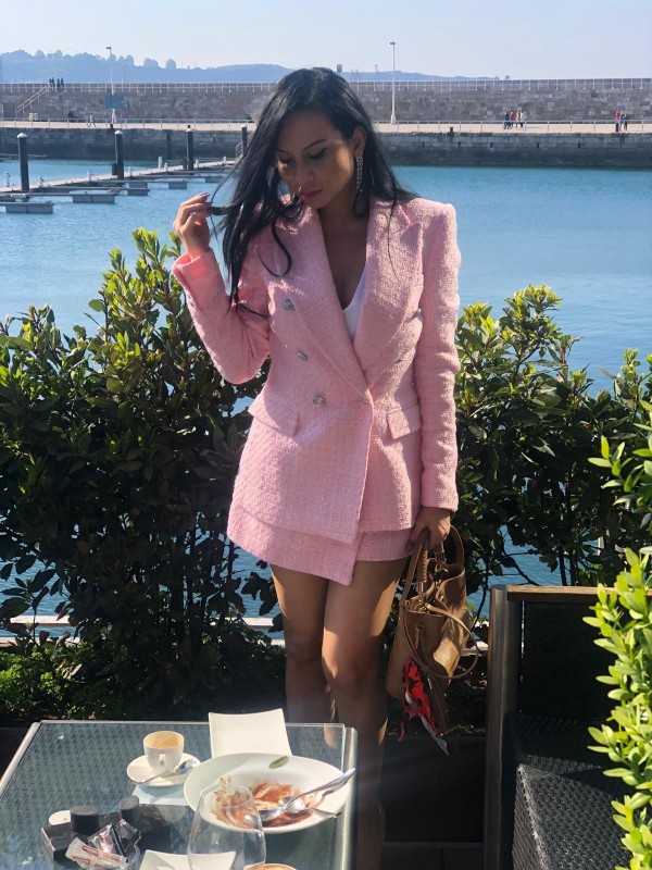 KARLA. EN LA CAMA NO TENGO IGUALES.. GÓZAME.. TE ENCANTARA’