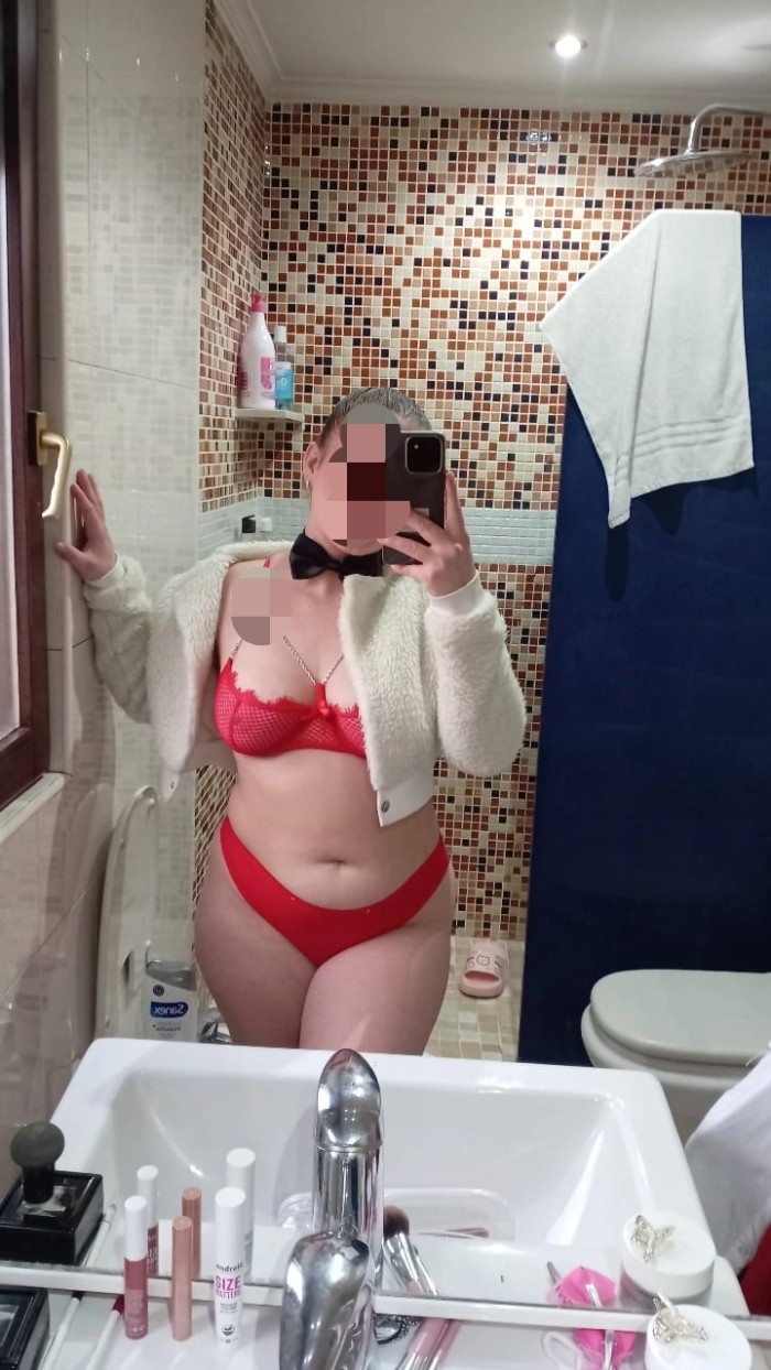 Novedad hermosa Latina jovencita