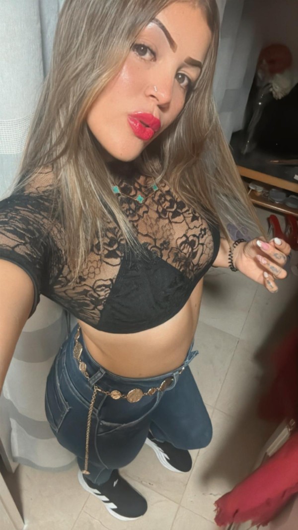 VENEZOLANA 20 AÑOS RECIÉN LLEGADA