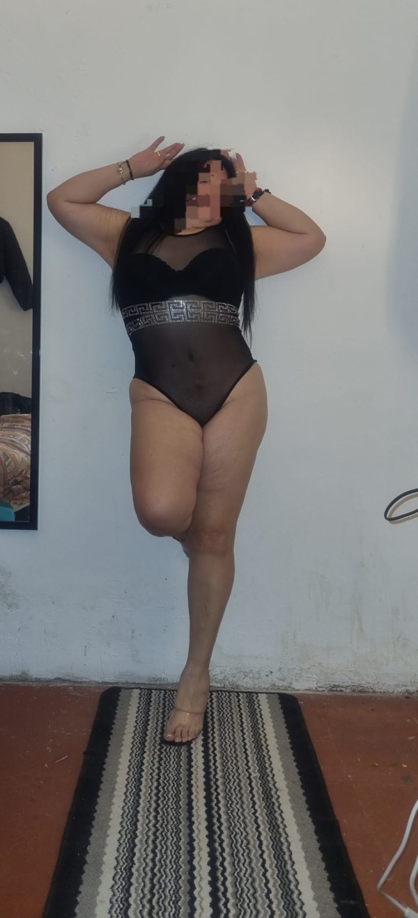 LA MAS CALIENTE FOTOS REALES