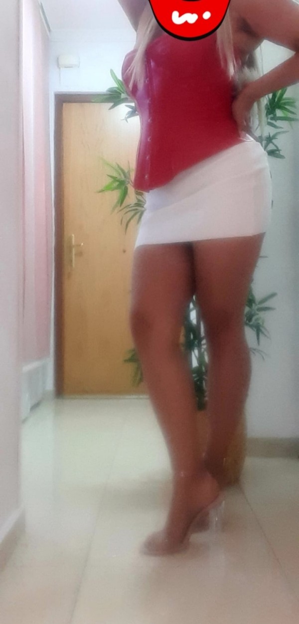 FIESTERA A TOPE , ANAL TE LA CHUPO A PELO CORRIDA EN BOCA