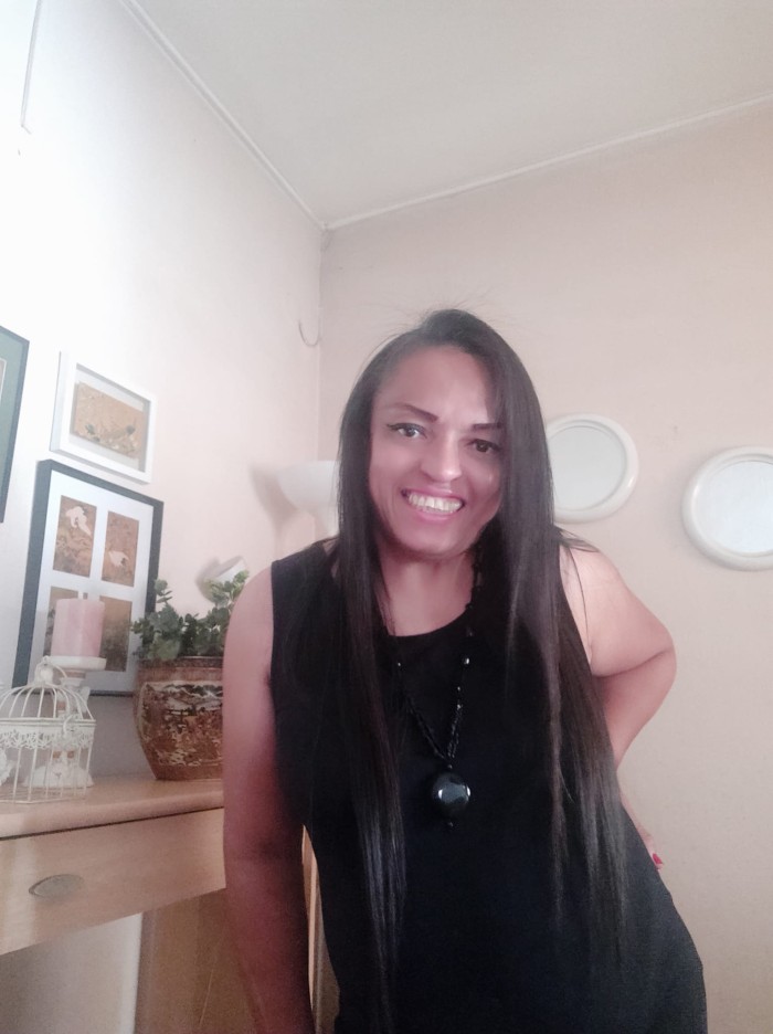 Soy Perla una madurita Trans enrollada y juguetona