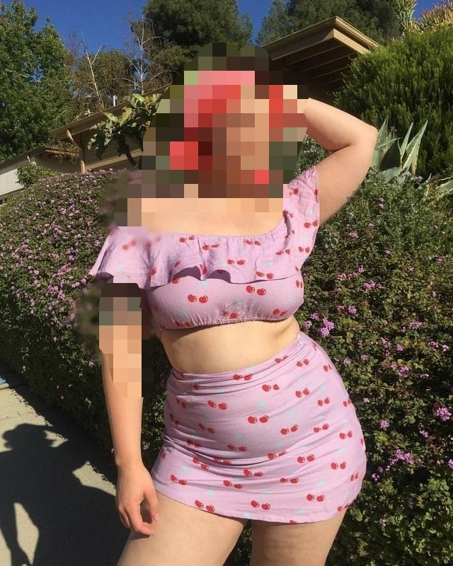 Latina muy cachonda y fiestera