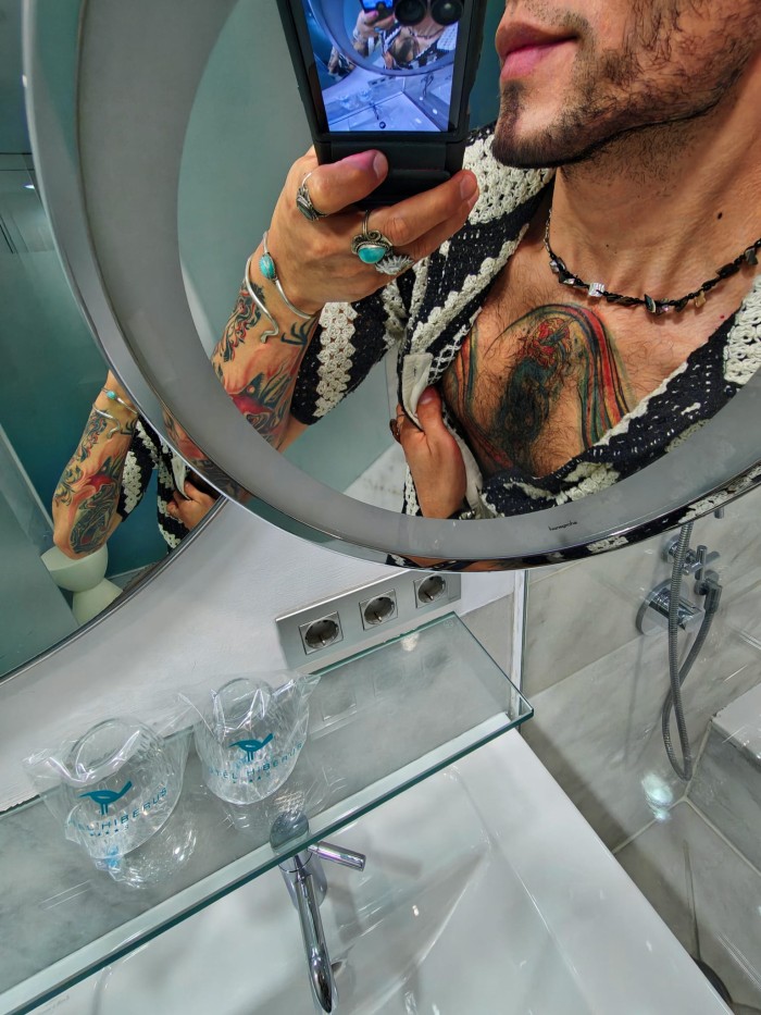 JOVENCITO PERUANO TATUADO MUY DOMINANTE SUPERNOVEDAD