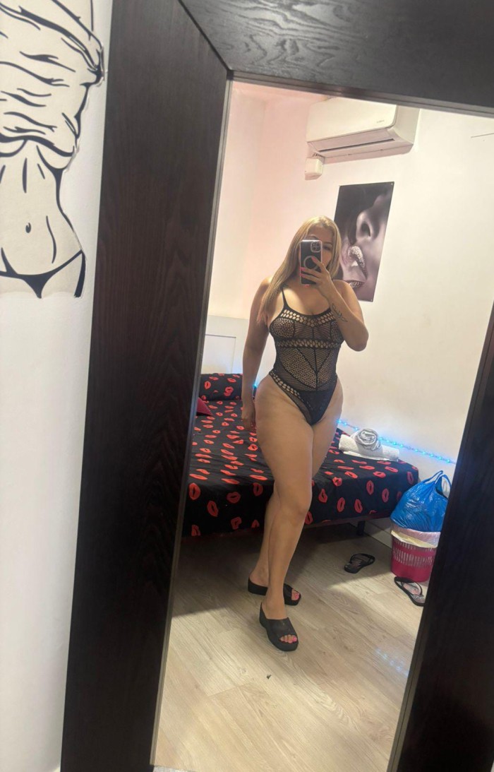 Cariñosa morboza amable y fiestera