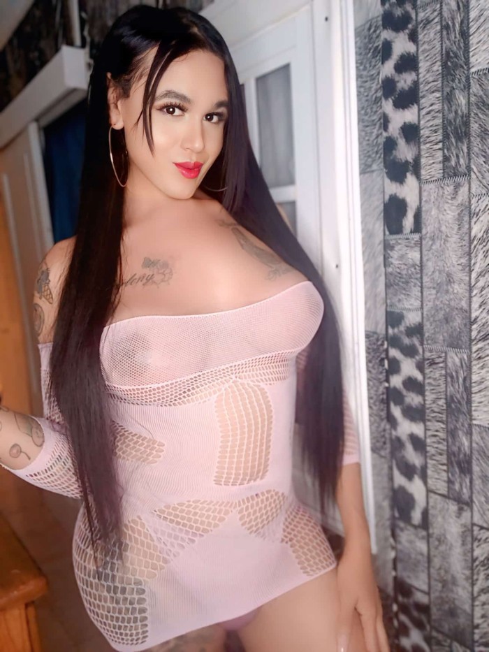 TRANS DOMINNANTE EN LOS CRISTIANOS FIESTERA