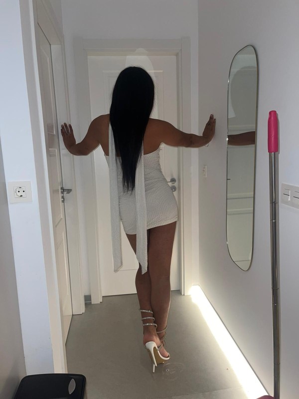 Recién llegada samira chica trans