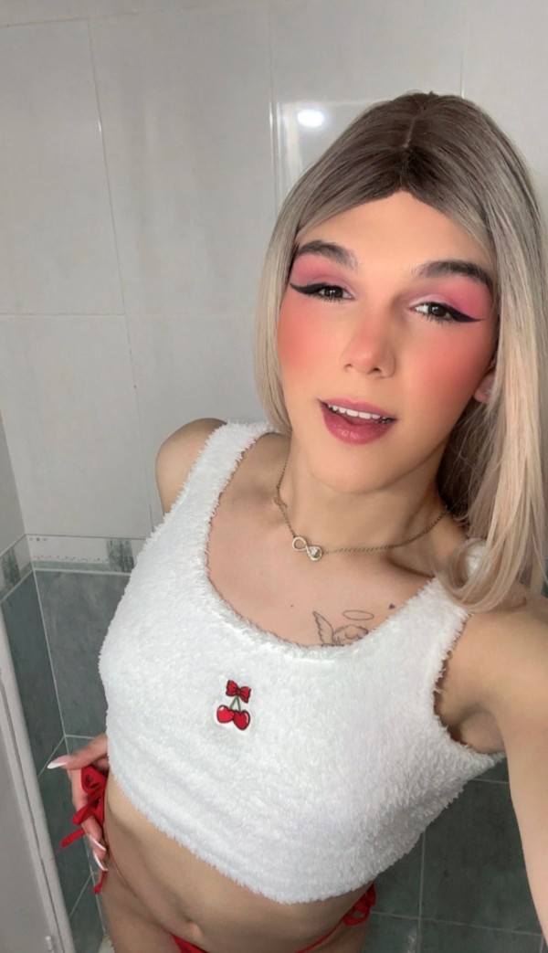 VALERIN RUBIA EXOTICA MUY CALIENTE INOLVIDABLE!