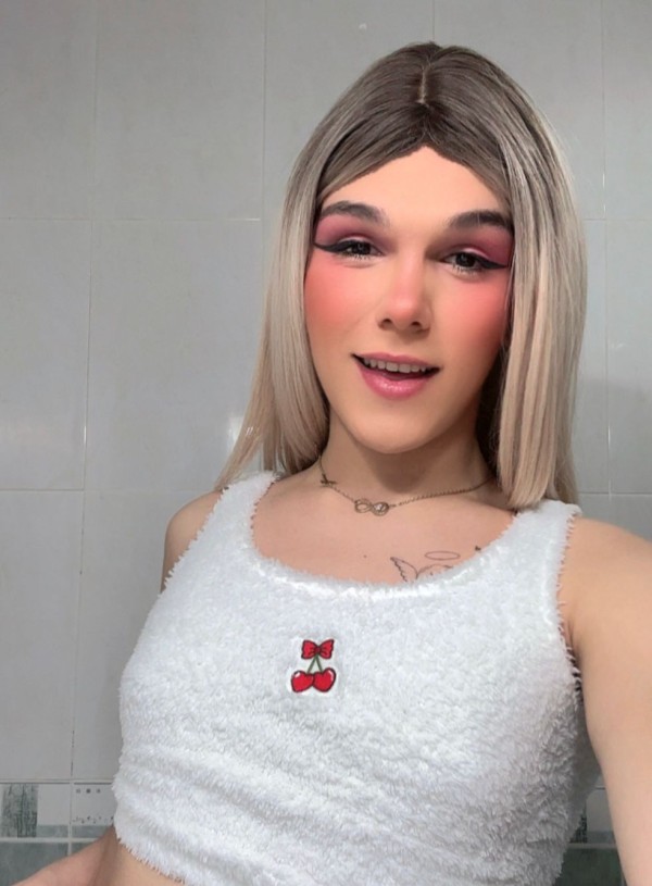 VALERIN RUBIA EXOTICA MUY CALIENTE INOLVIDABLE!