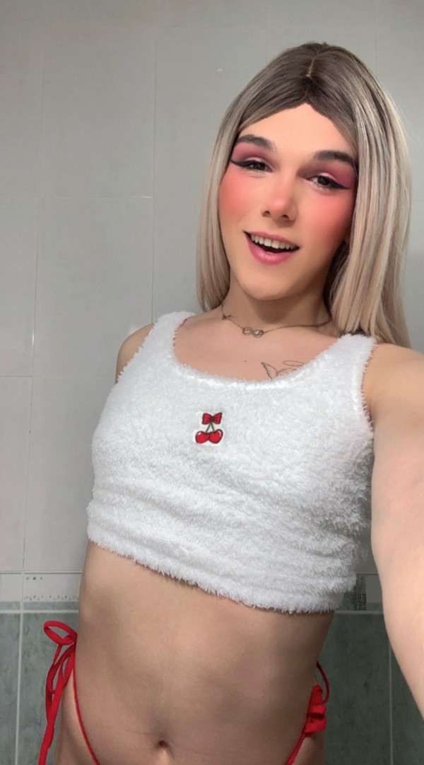 VALERIN RUBIA EXOTICA MUY CALIENTE INOLVIDABLE!