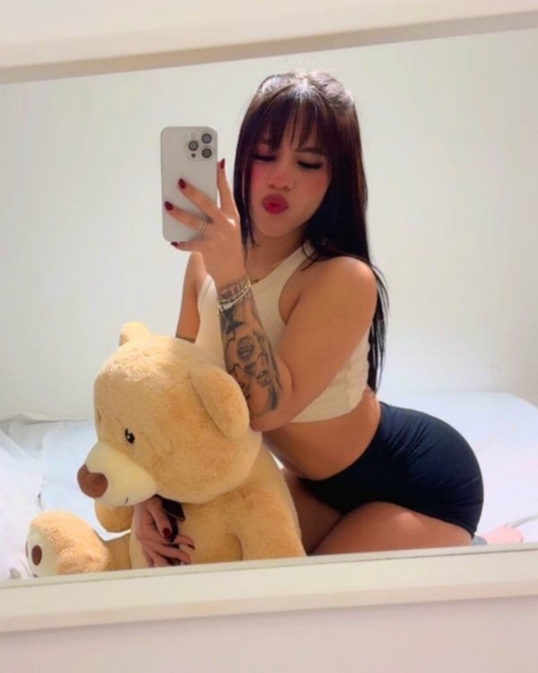 JOVENCITA TIERNA, AMOROSA Y COMPLACIENTE ESCORT, 20 AÑOS, EN PALMA CENTRO