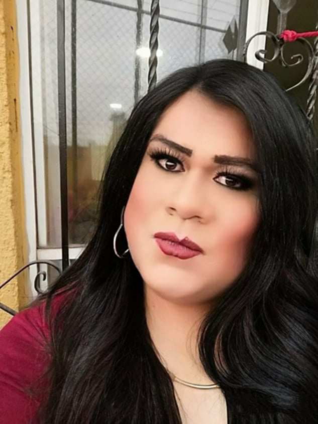 Samantha besos con lengua mamadas al natural