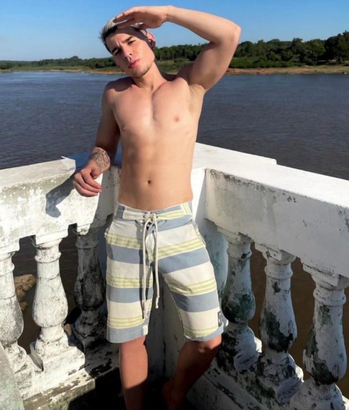 Machote pollón de macho y culo rico vente comer ya