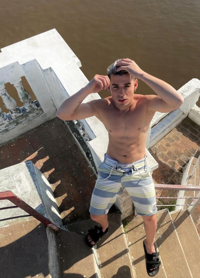 Machote pollón de macho y culo rico vente comer ya