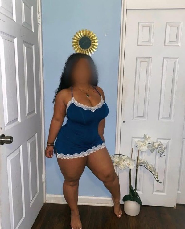 PALOMA 35 años, DESEO ARDIENTE EN CADA MOVIMIENTO….