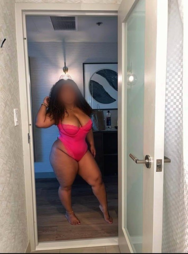 PALOMA 35 años, DESEO ARDIENTE EN CADA MOVIMIENTO….