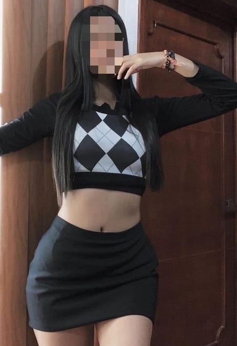 Carolina ardiente cariñosa